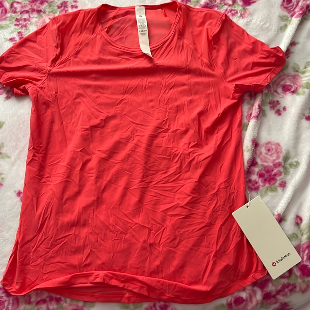 Lululemon
Size 6